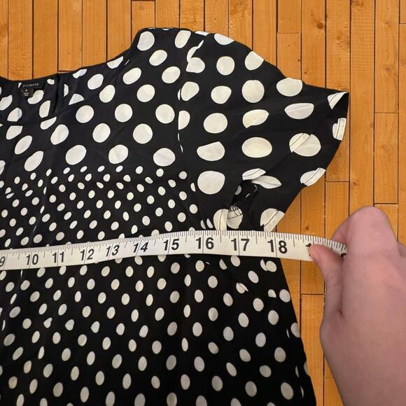 Talbots Silk Black White Polka Dot Tee Blouse Keyhole Back Size 6 - Picture 3 of 8